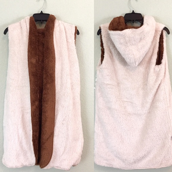 1-Day Deal! 🎉 LAST ONE! Fuzzy Hooded Vest - Picture 6 of 8
